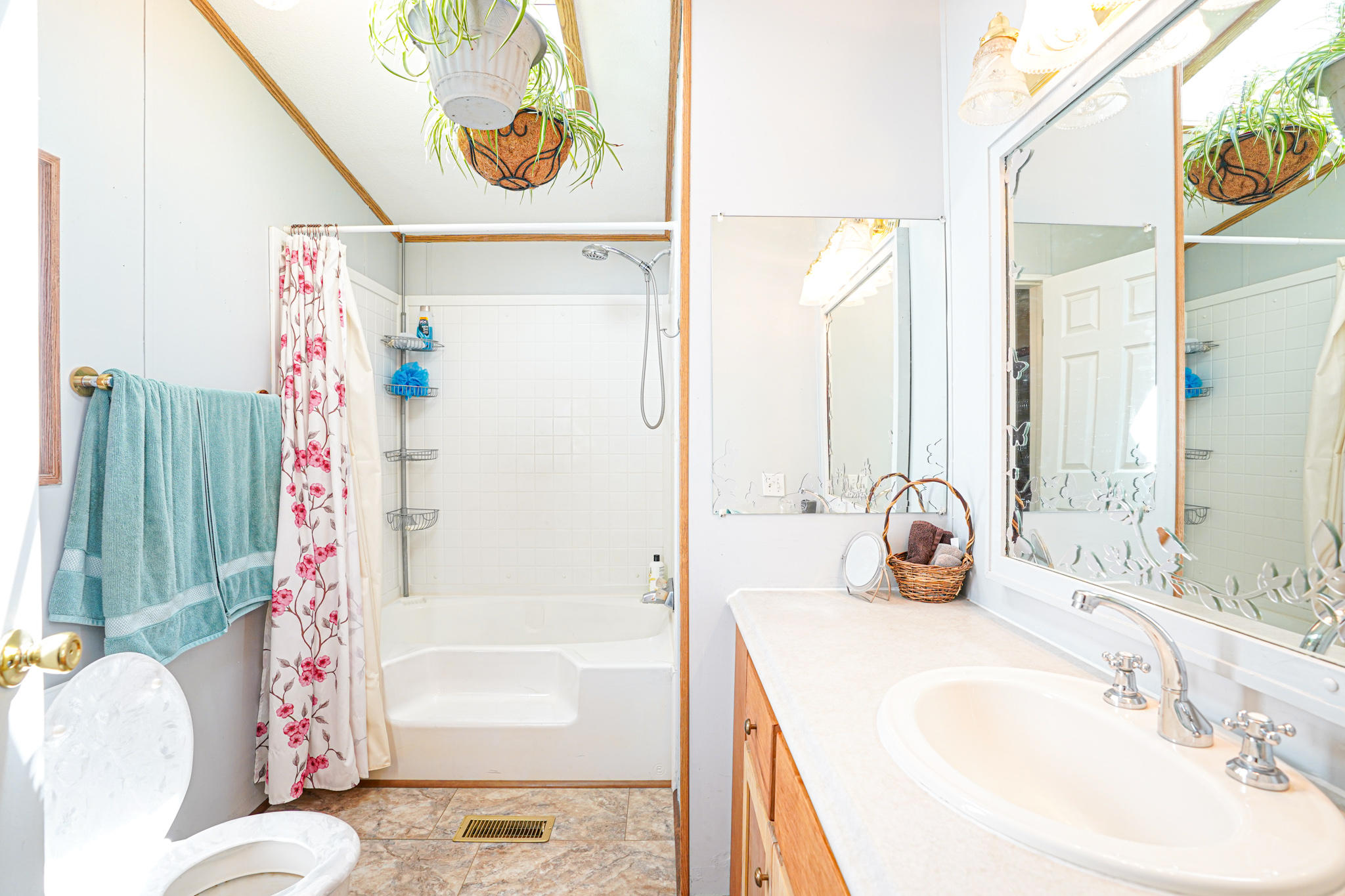 Sun Forest Estates - Residential