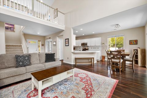 Tiny photo for 19557 Sager Loop, Bend, OR 97702 (MLS # 220213922)