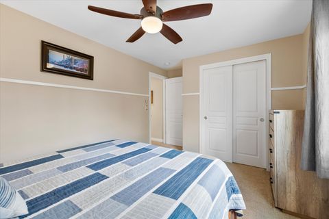 Tiny photo for 19557 Sager Loop, Bend, OR 97702 (MLS # 220213922)