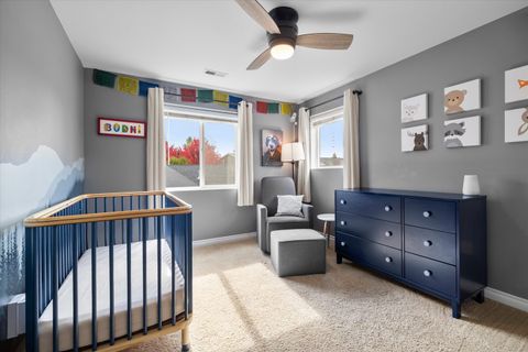 Tiny photo for 19557 Sager Loop, Bend, OR 97702 (MLS # 220213922)