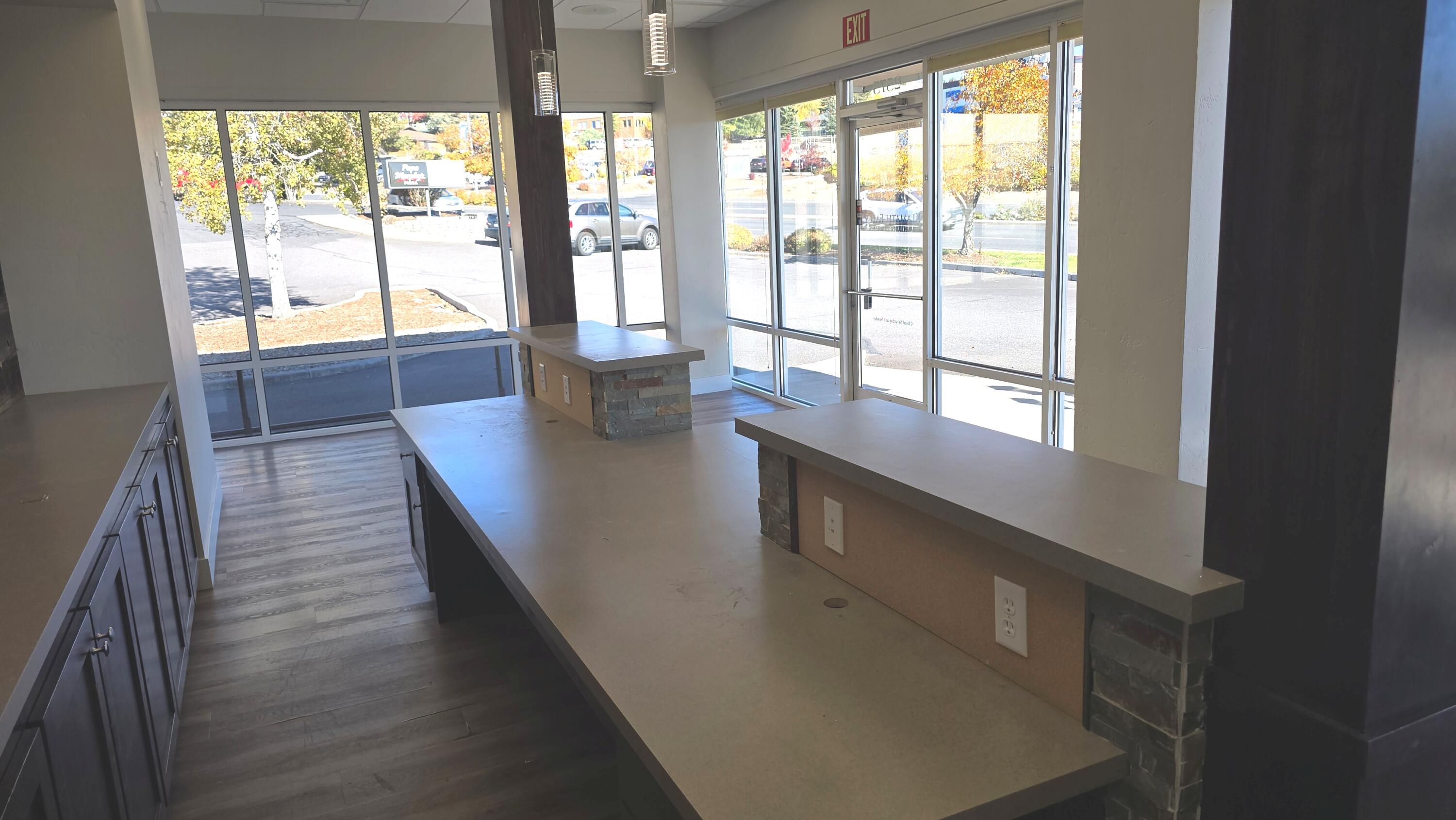 Klamath Falls -Campus View - Commercial Lease