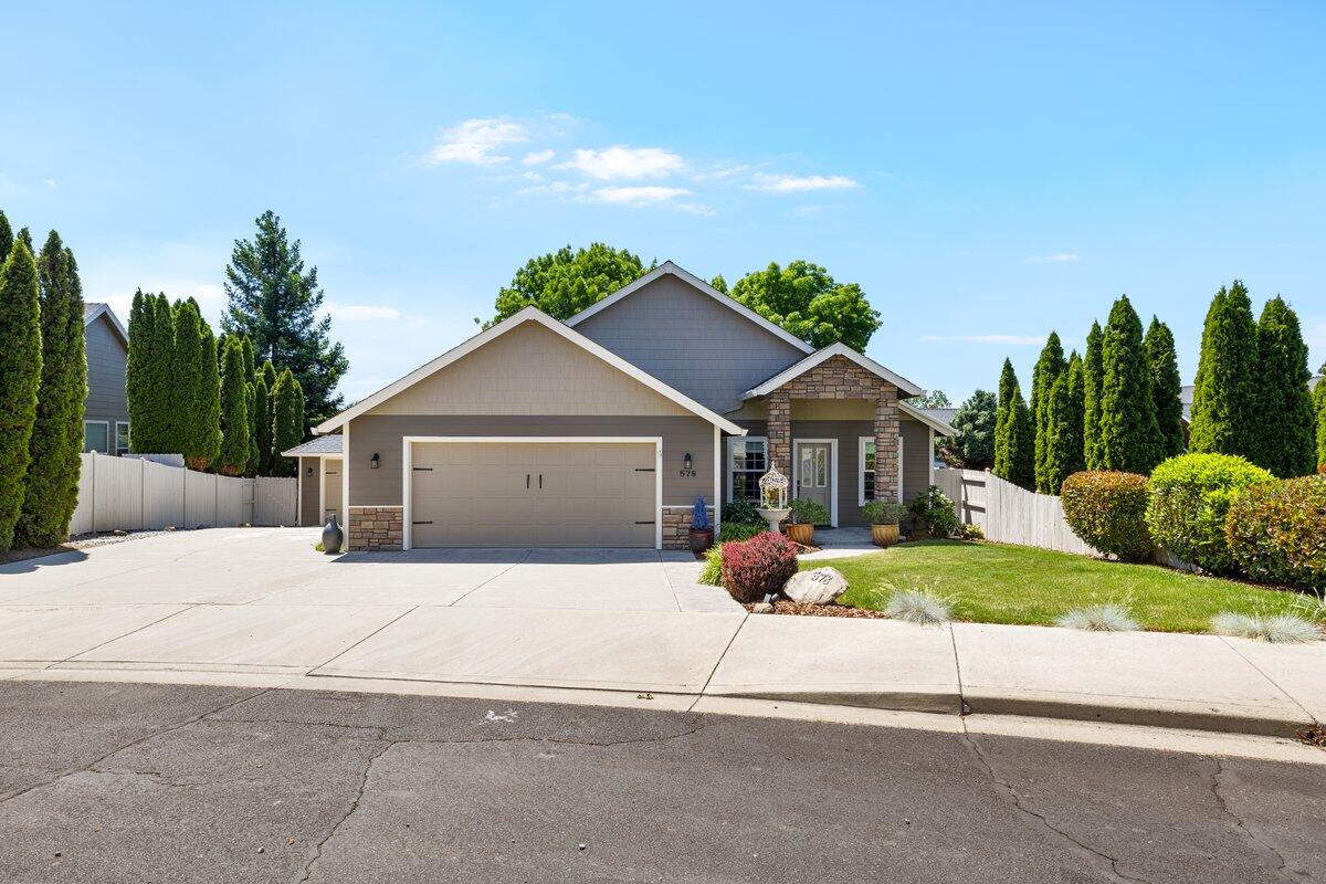 Eagle Point Meadows - Residential