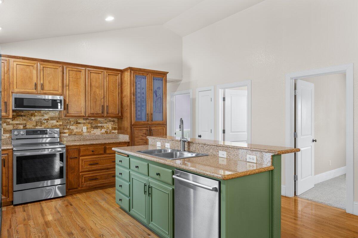 Eagle Point Meadows - Residential