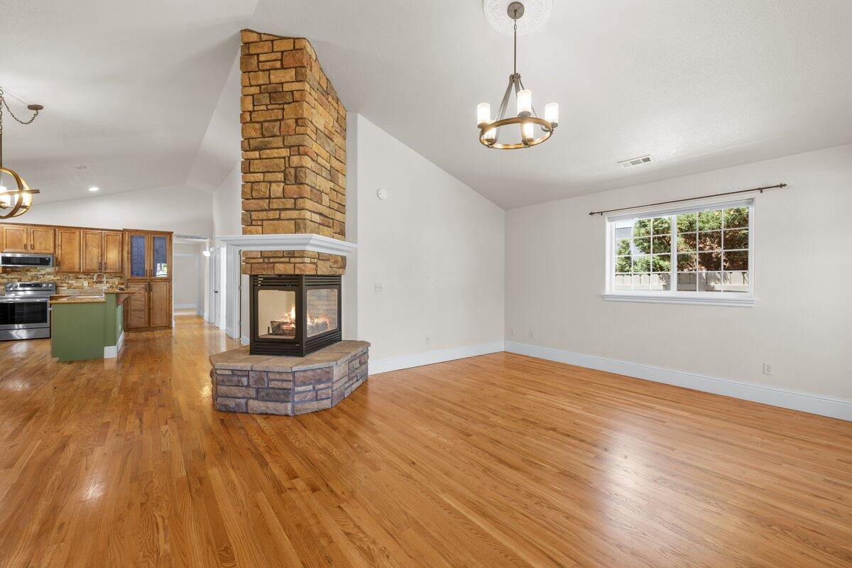 Eagle Point Meadows - Residential