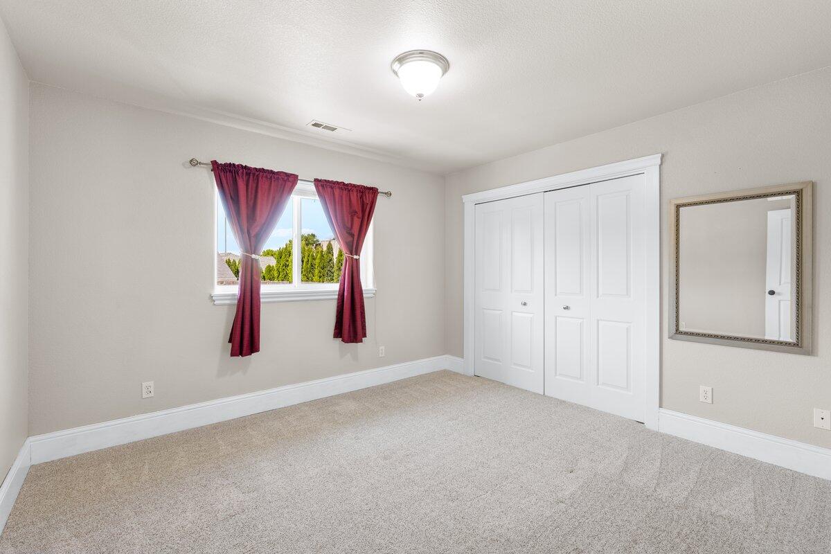 Eagle Point Meadows - Residential