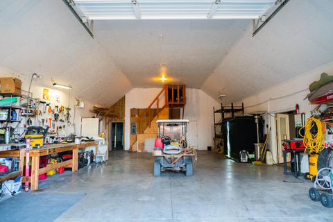 Tiny photo for 26695 Horsell Road, Bend, OR 97701 (MLS # 220214081)