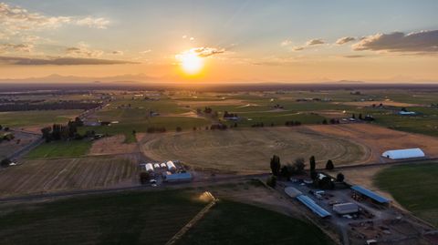 Tiny photo for 26695 Horsell Road, Bend, OR 97701 (MLS # 220214081)