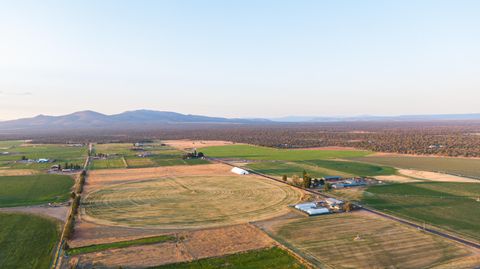 Tiny photo for 26695 Horsell Road, Bend, OR 97701 (MLS # 220214081)