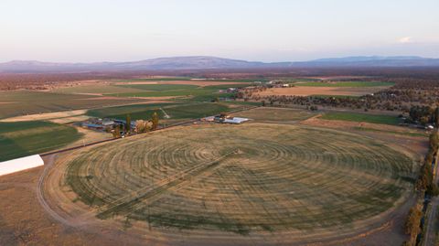 Tiny photo for 26695 Horsell Road, Bend, OR 97701 (MLS # 220214081)