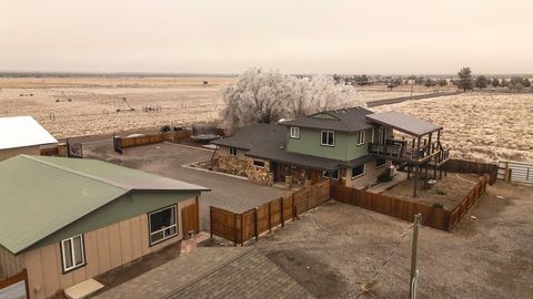 Tiny photo for 26695 Horsell Road, Bend, OR 97701 (MLS # 220214081)