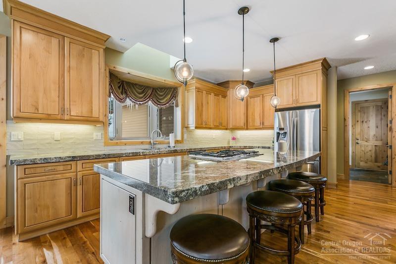 Skyliner Summit - Residential