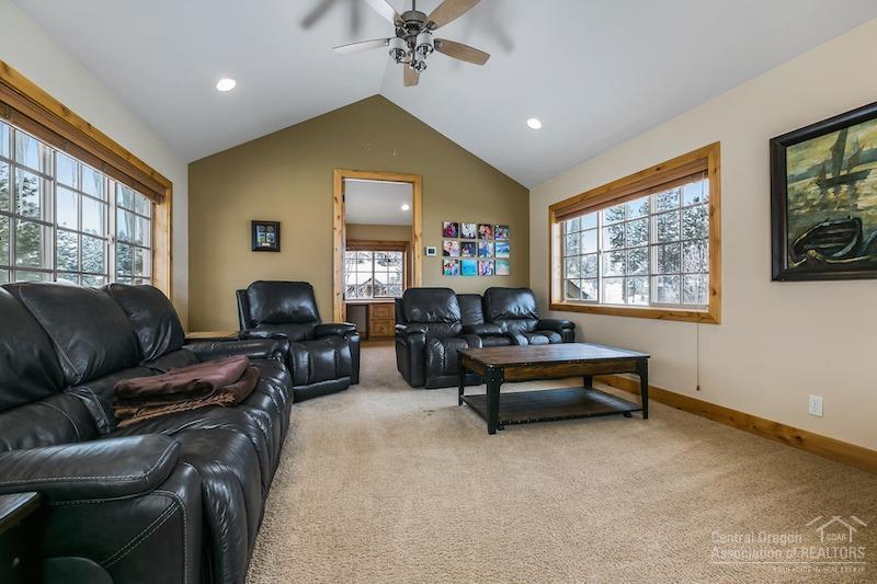 Skyliner Summit - Residential