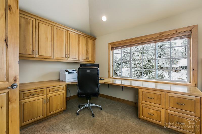 Skyliner Summit - Residential