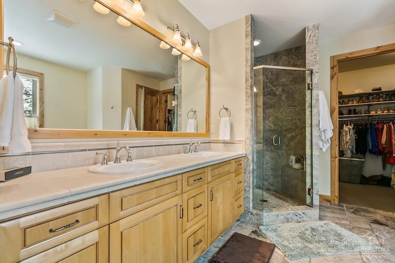 Skyliner Summit - Residential