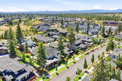Tiny photo for 3113 NW Blodgett Way, Bend, OR 97703 (MLS # 220222736)