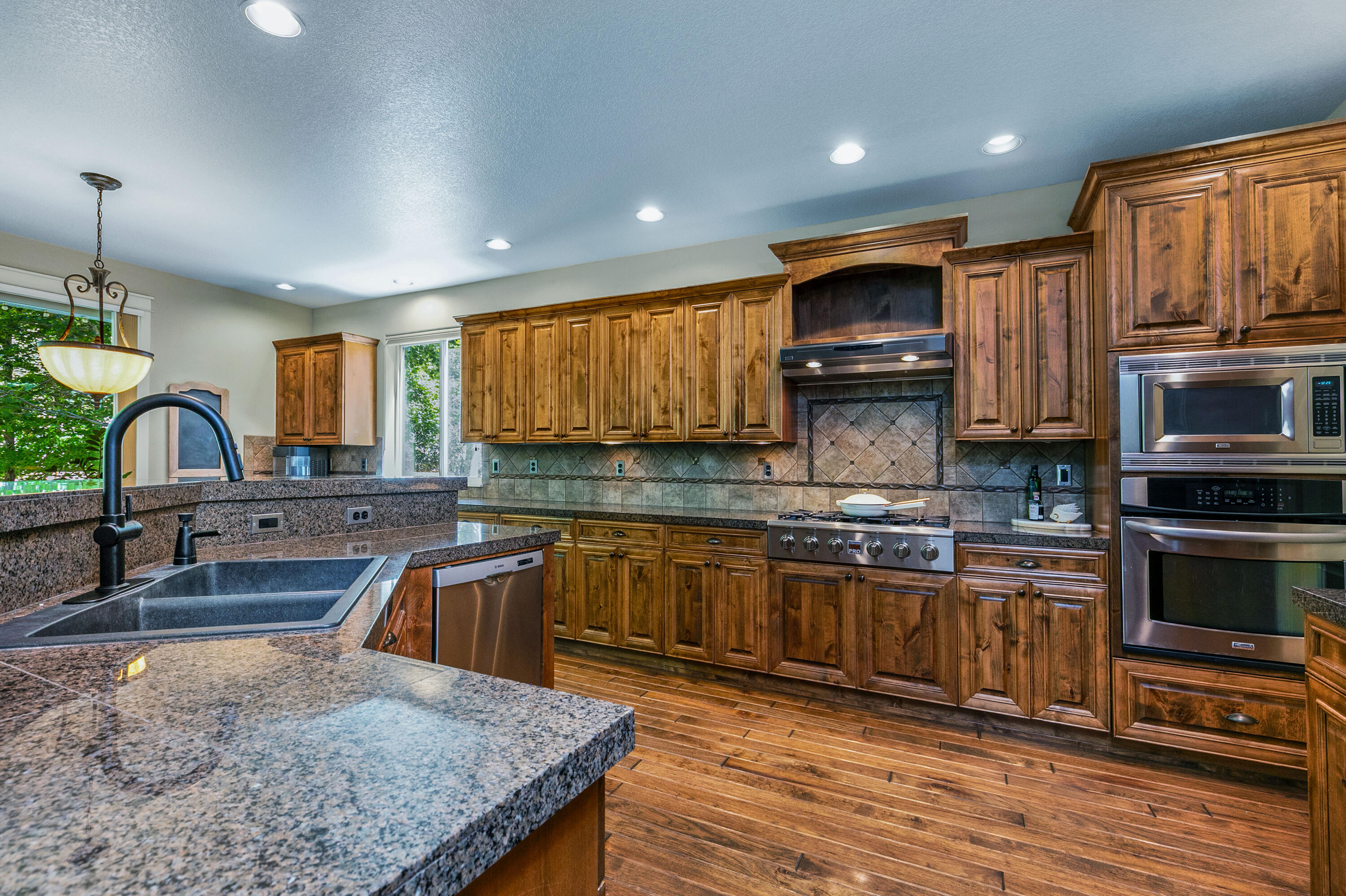 20548 Jacklight Lane
