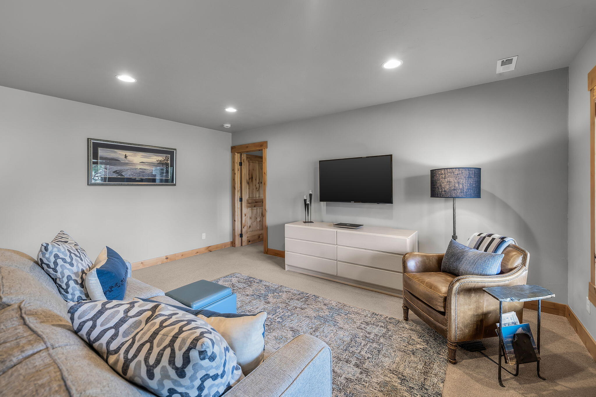 Three Pines - Residential