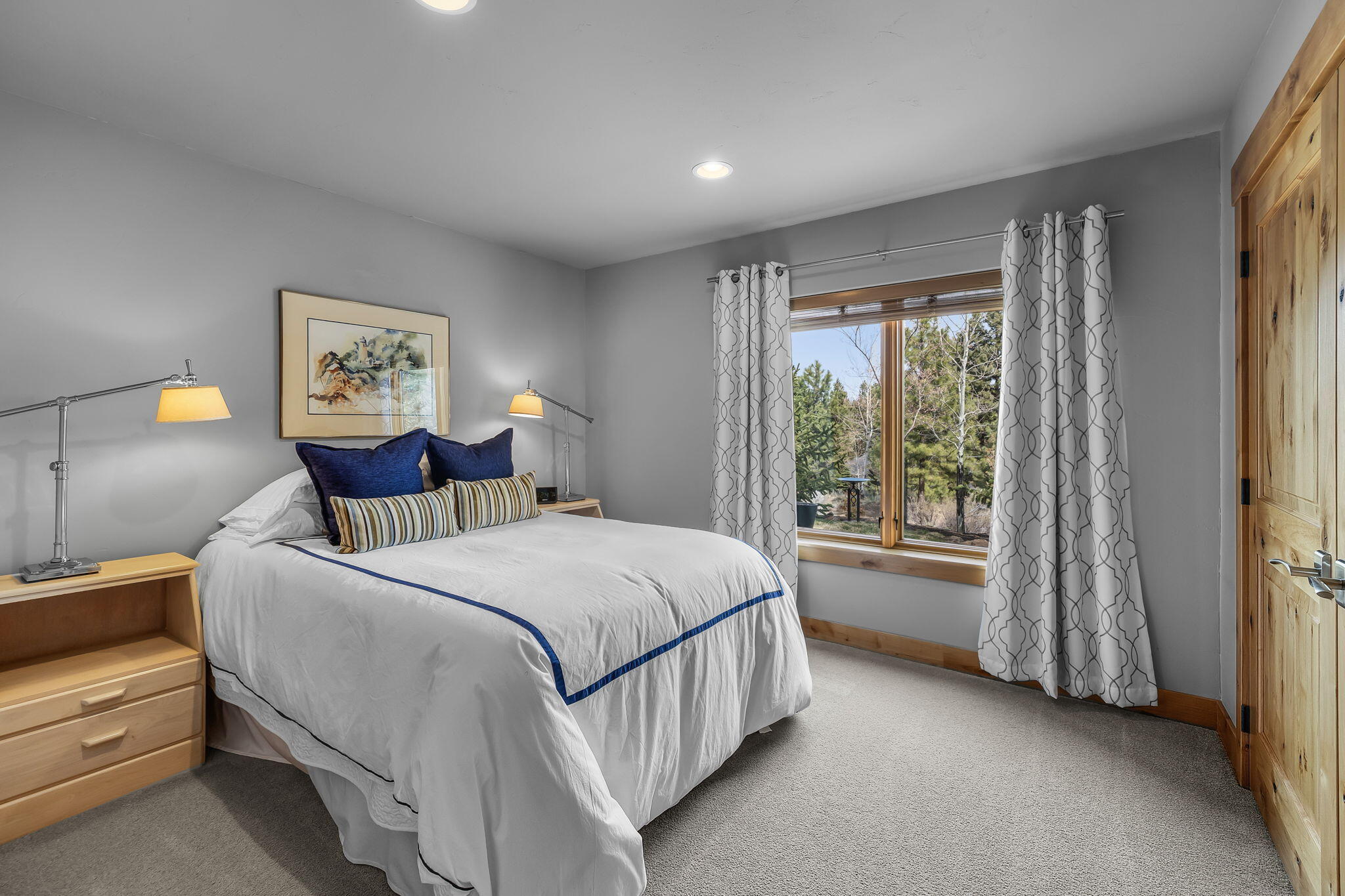 Three Pines - Residential