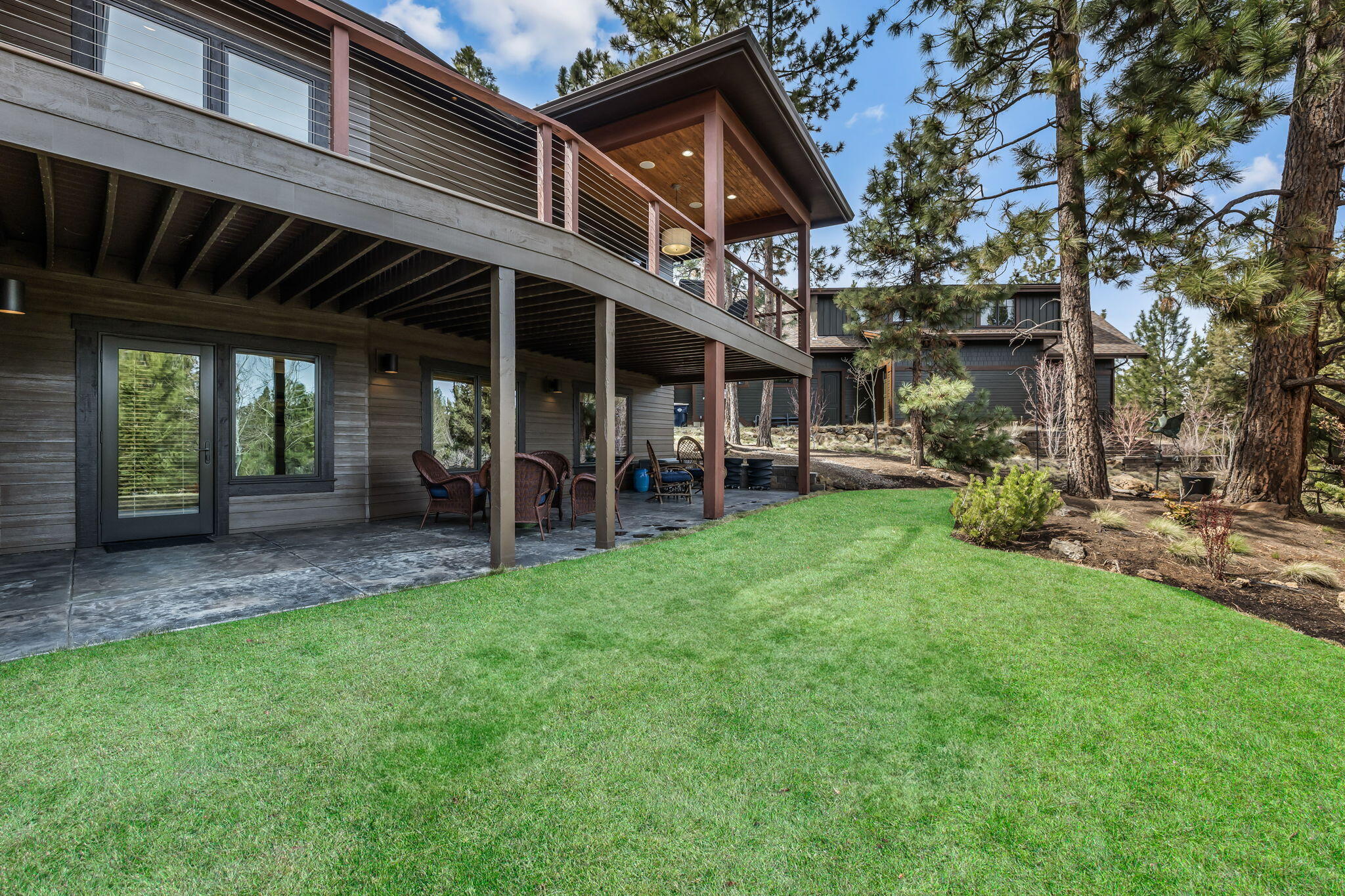 Three Pines - Residential