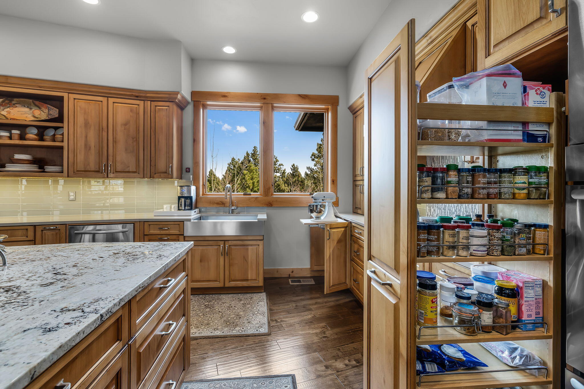 Three Pines - Residential