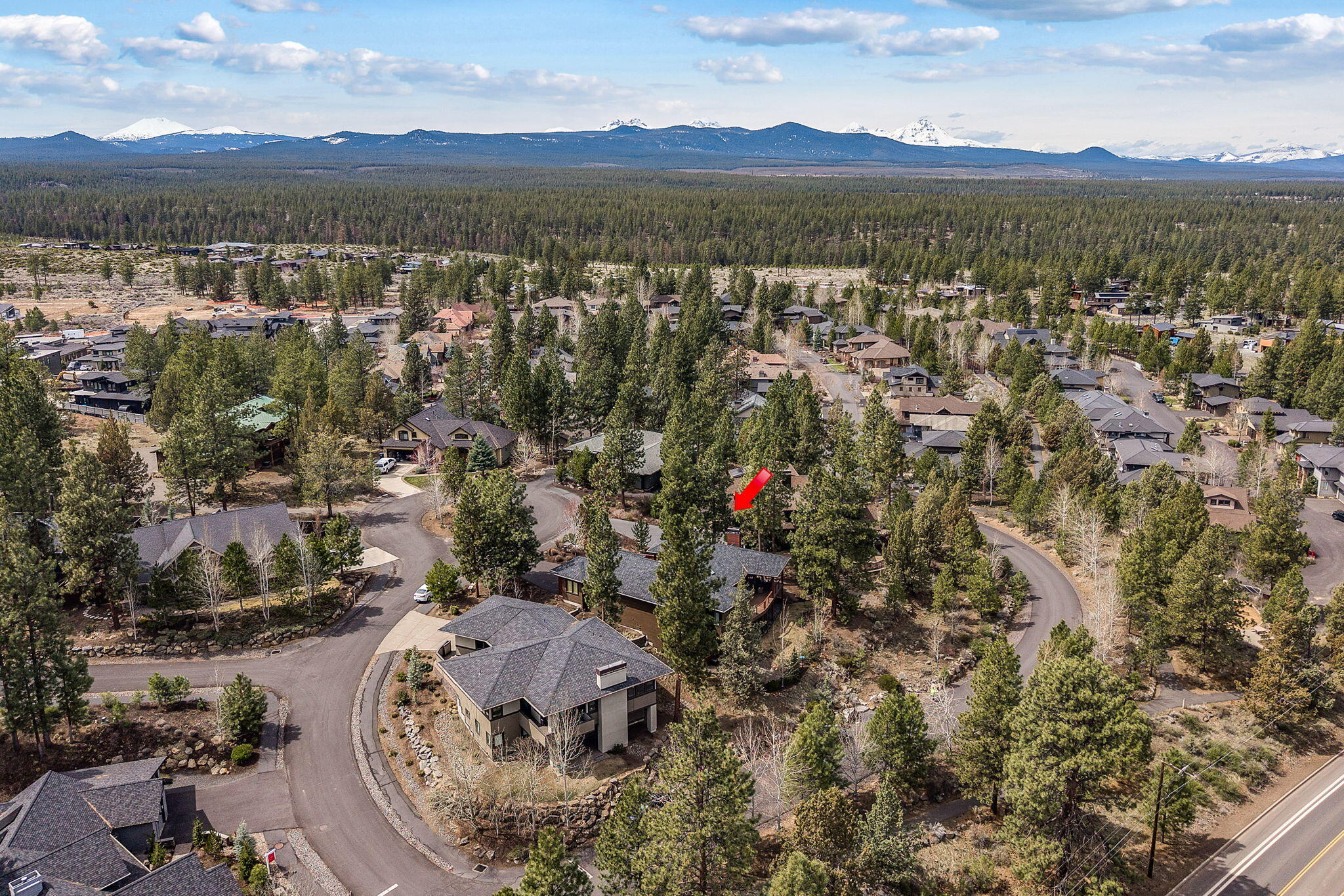 Three Pines - Residential