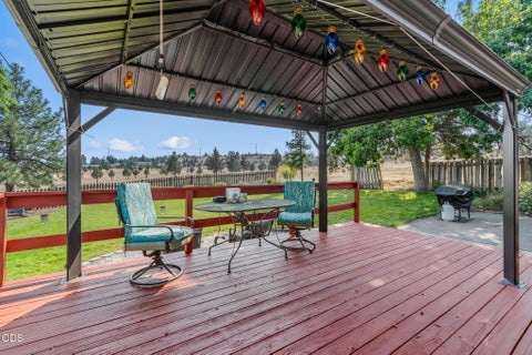 Tiny photo for 705 SW Belmont Lane, Madras, OR 97741 (MLS # 220227146)