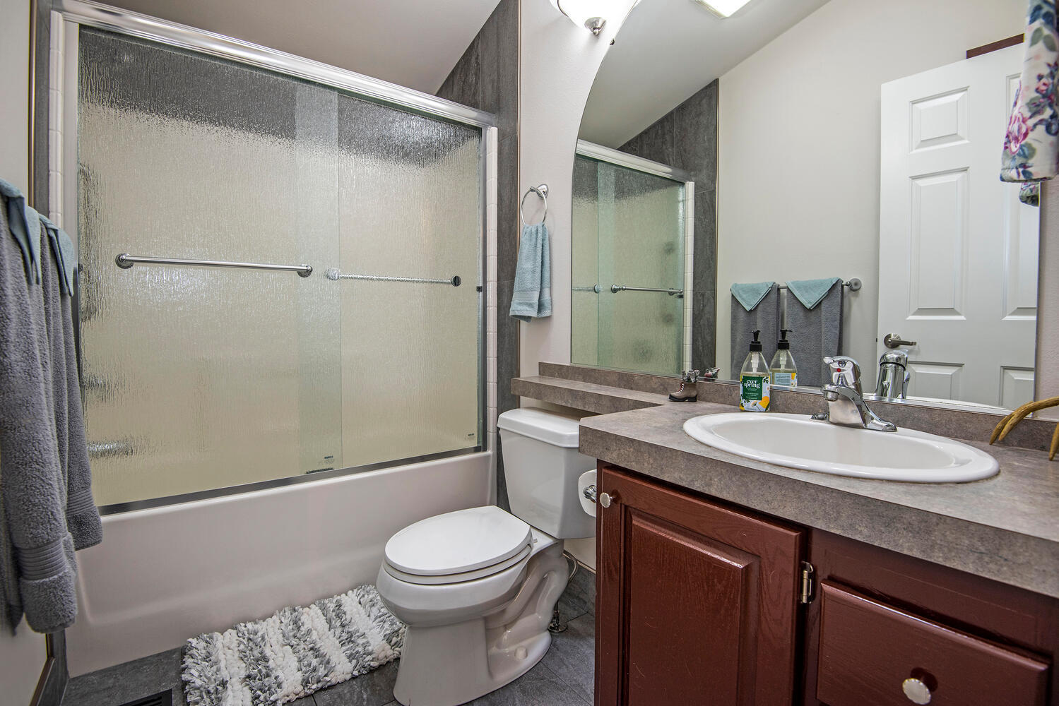 Pines At Sisters - Residential