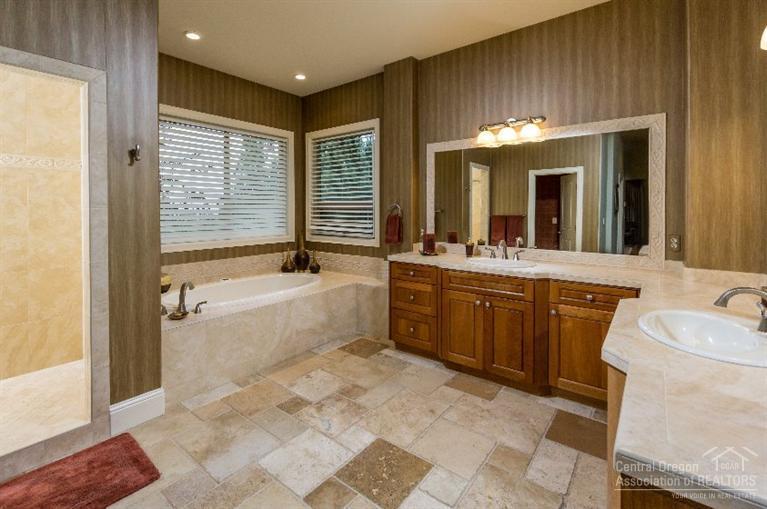 Awbrey Butte - Residential