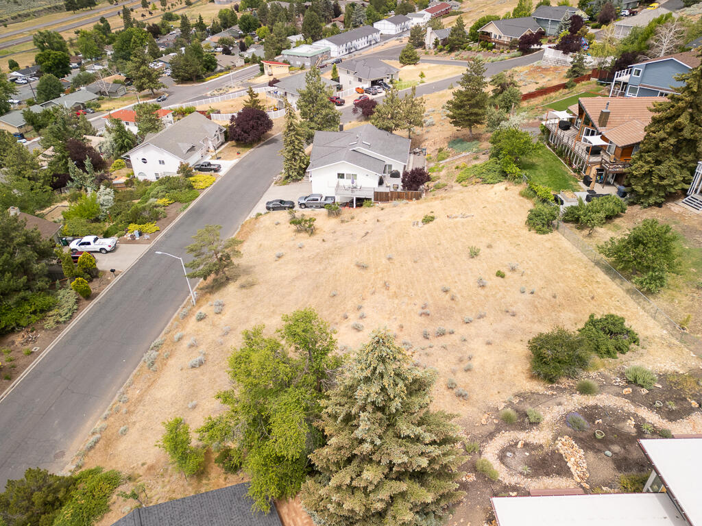 Klamath Falls -Nob Hill - Land