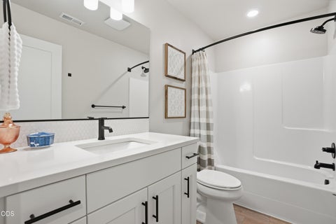 Tiny photo for 3031 NE Red Jasper Place, Bend, OR 97701 (MLS # 220223206)
