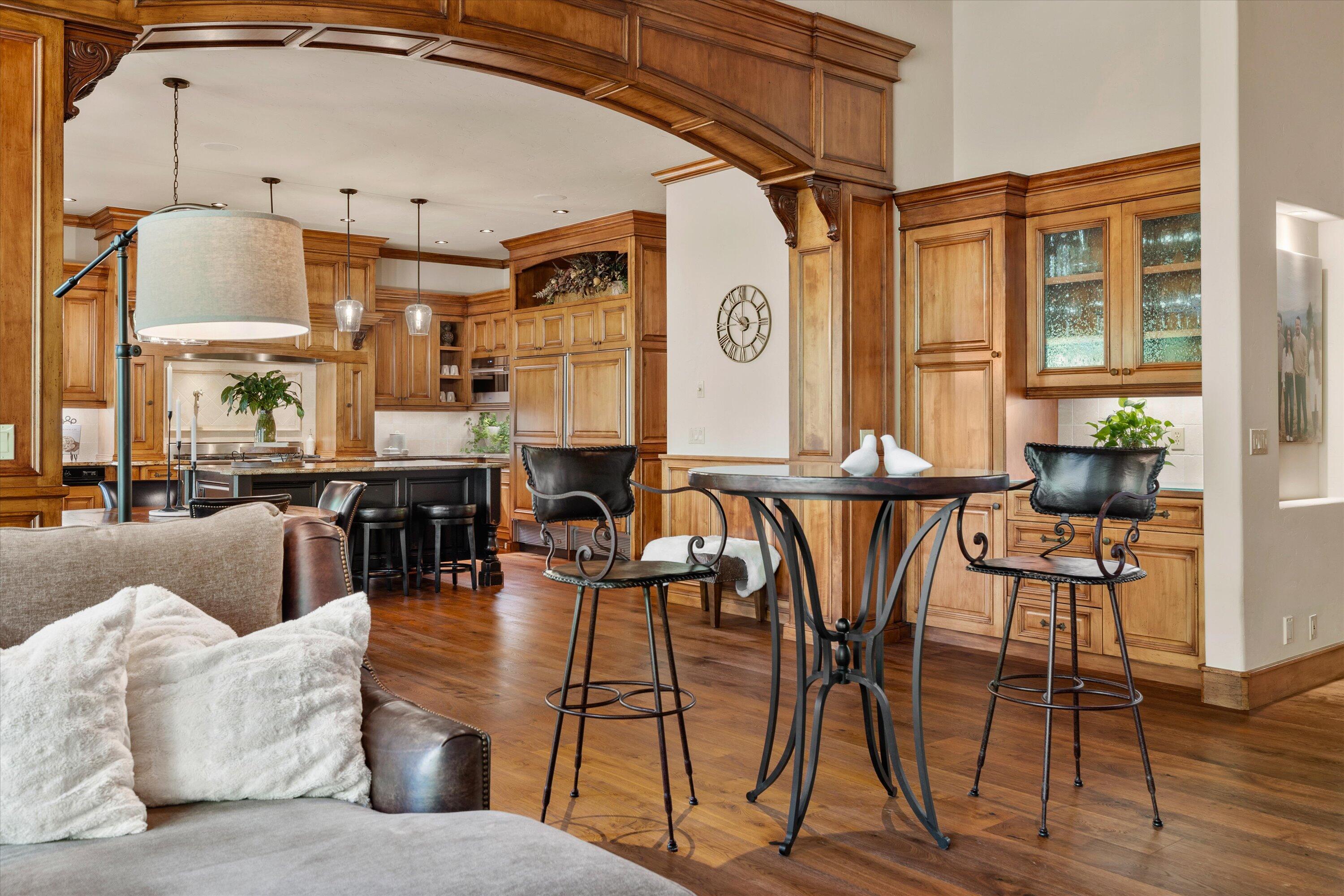 Broken Top - Residential