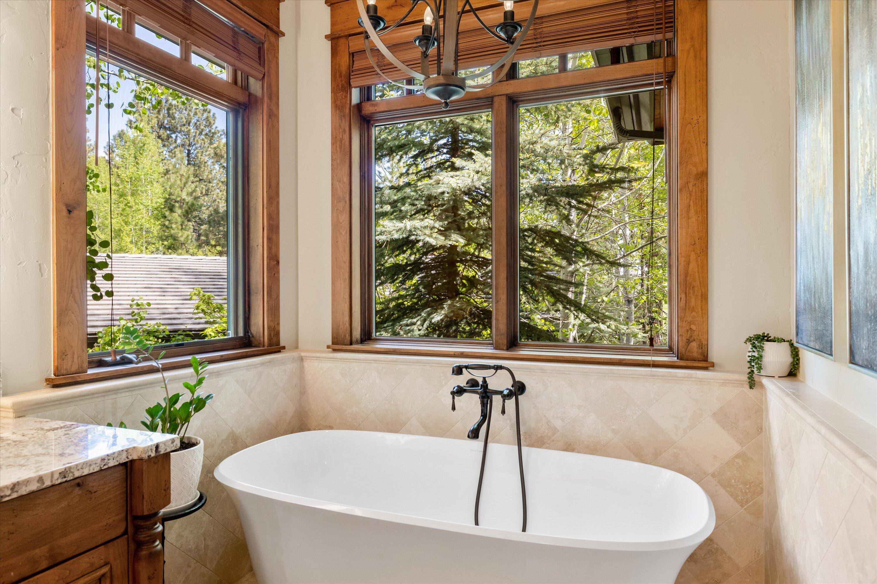 Broken Top - Residential