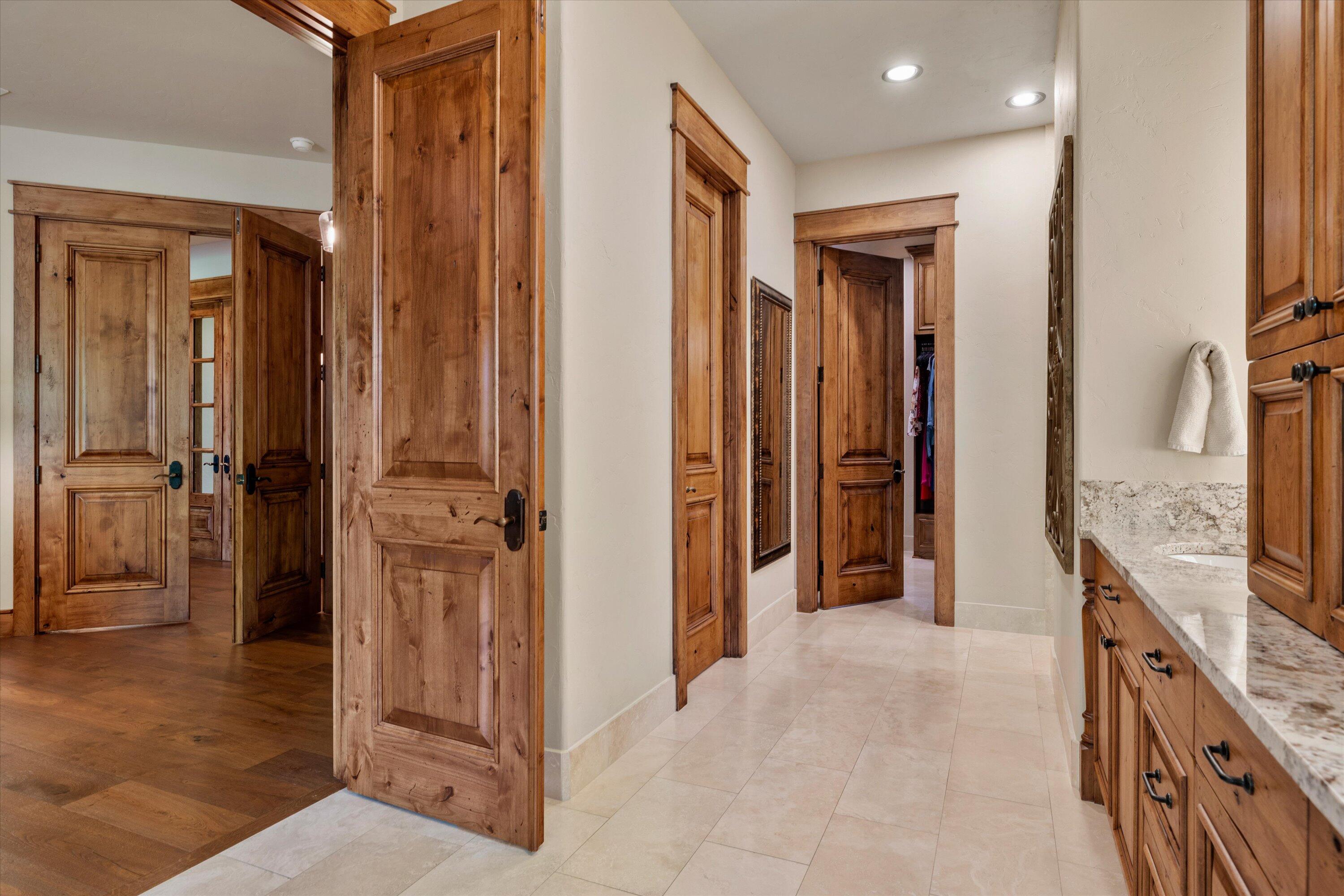 Broken Top - Residential