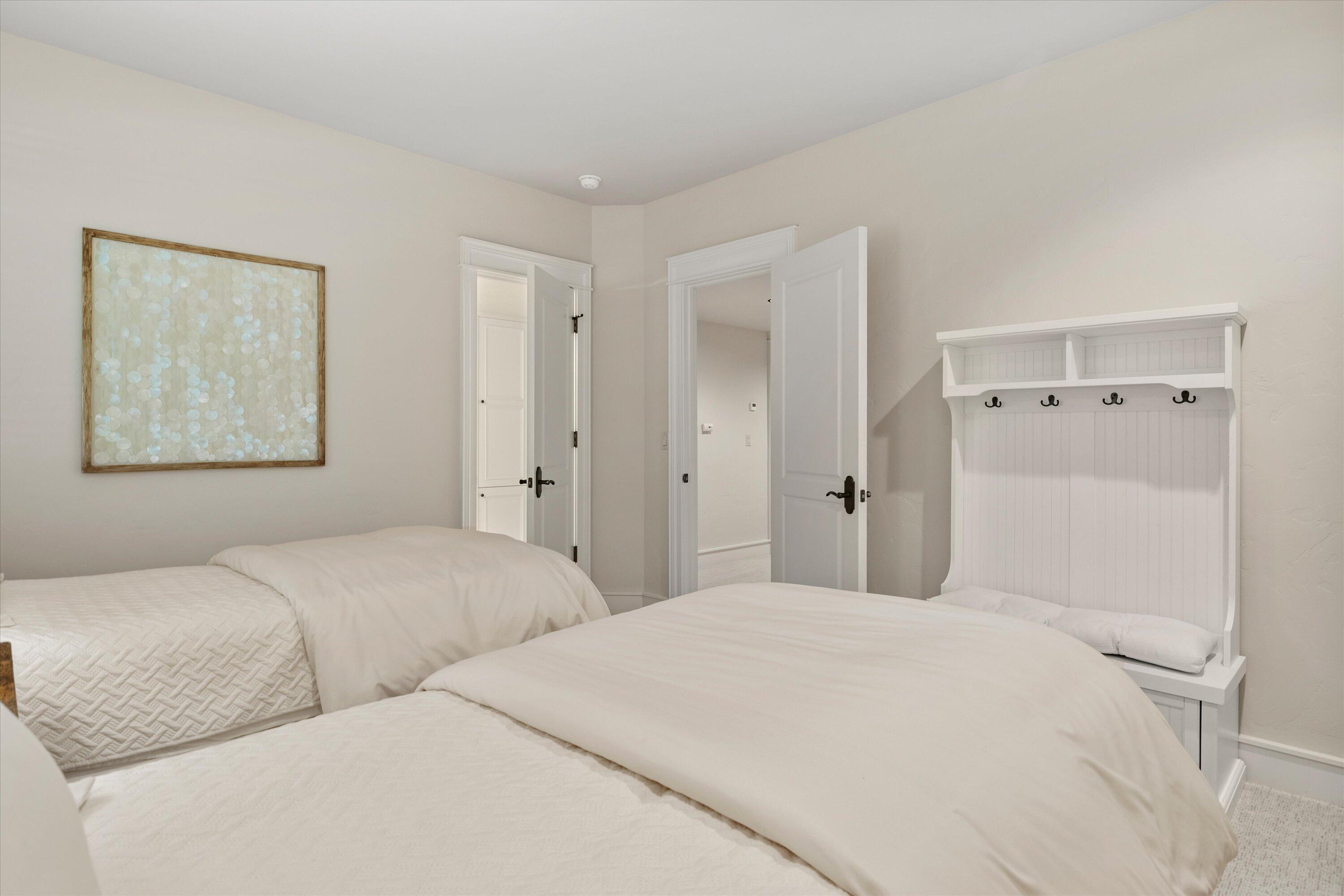 Broken Top - Residential