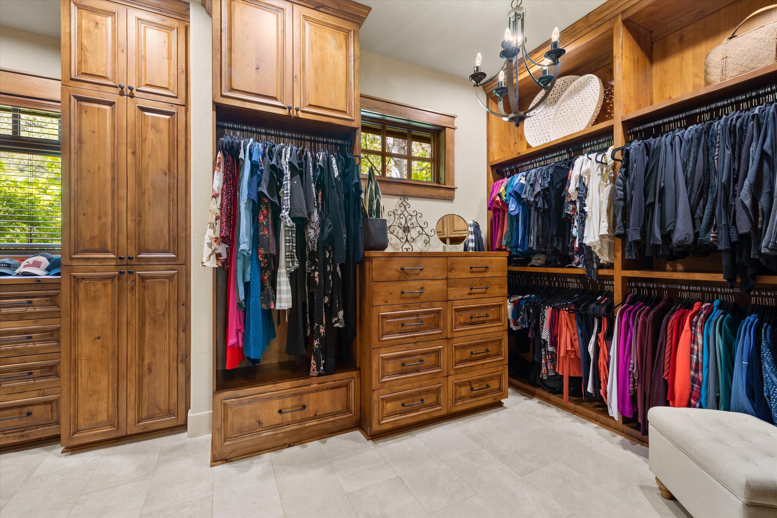 Broken Top - Residential