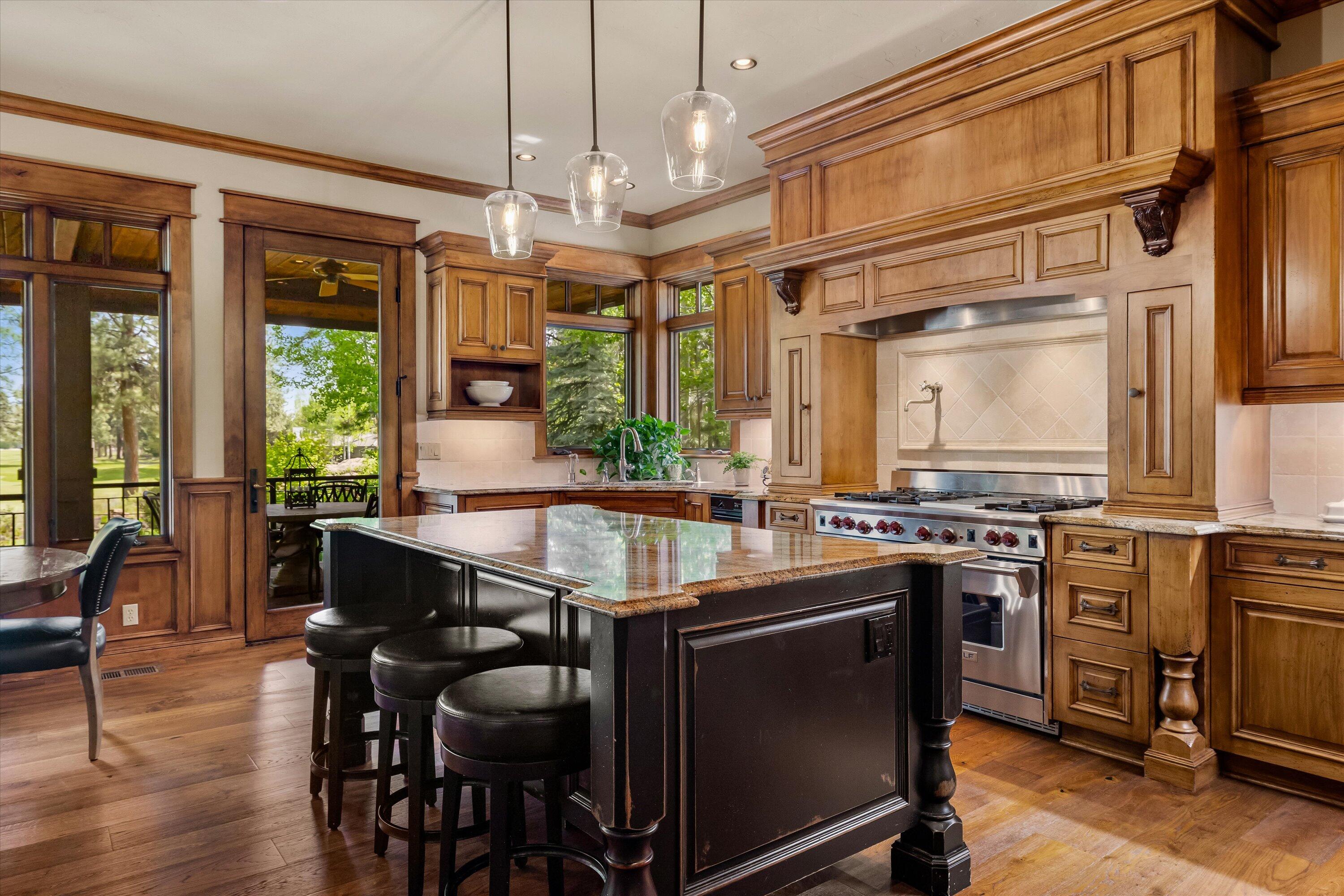 Broken Top - Residential