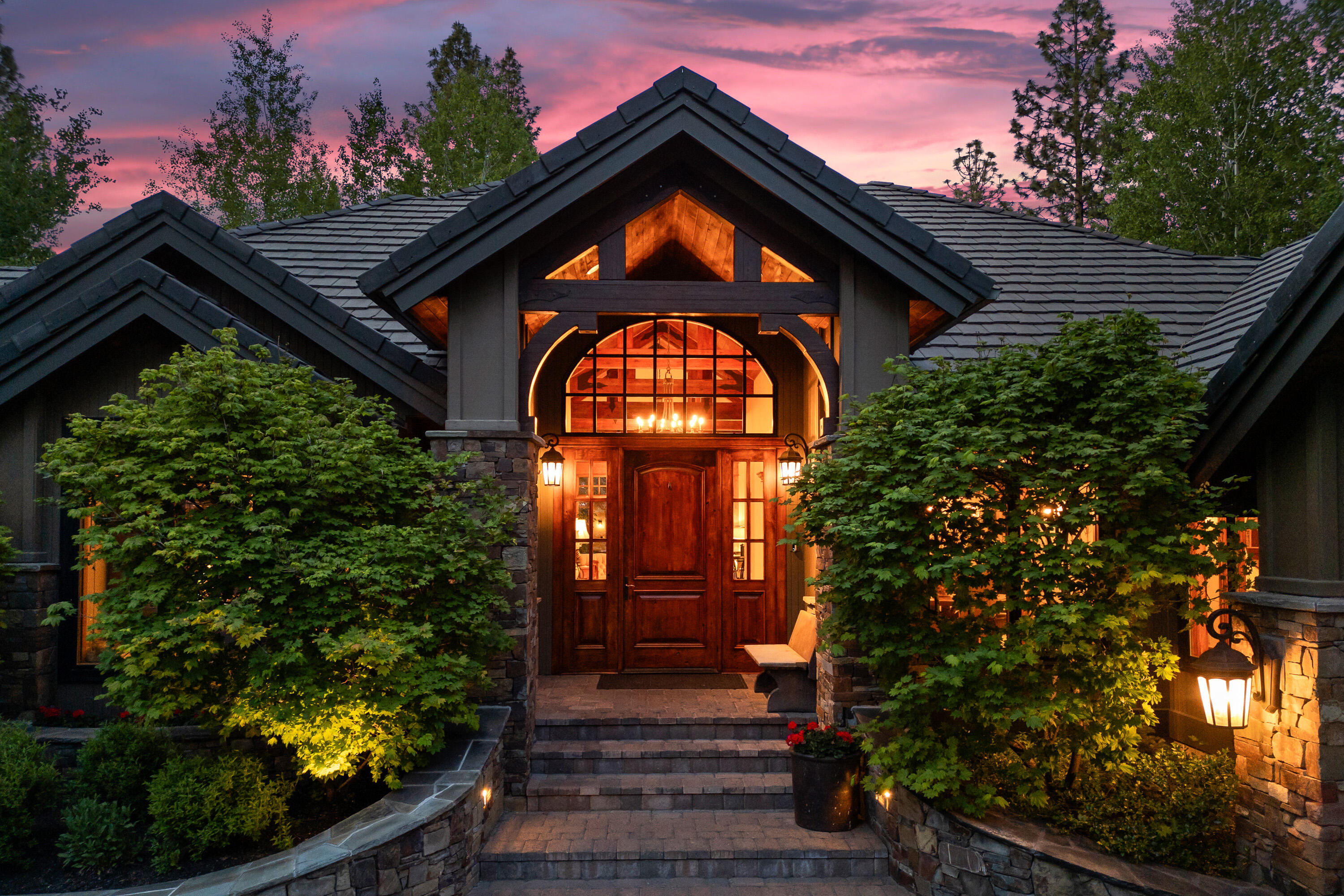 Broken Top - Residential