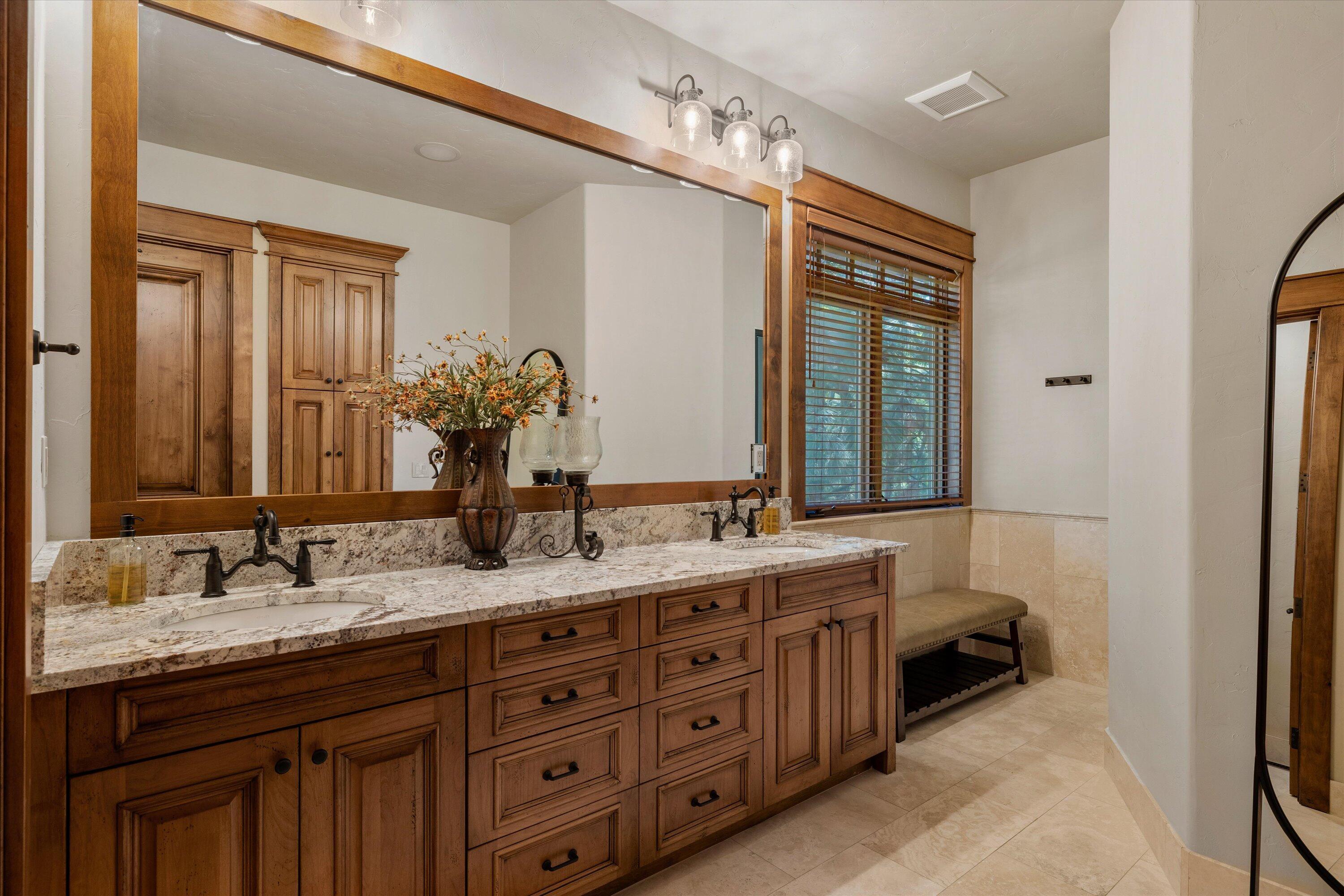 Broken Top - Residential