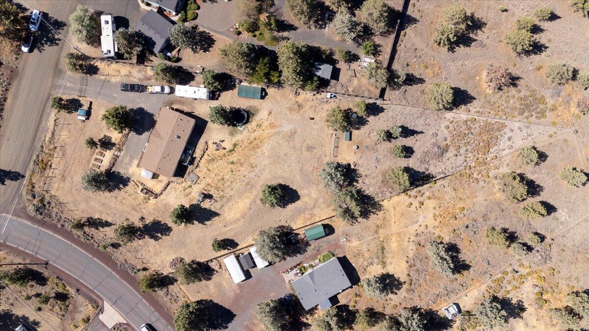 13770 SW Cinder Cone Loop