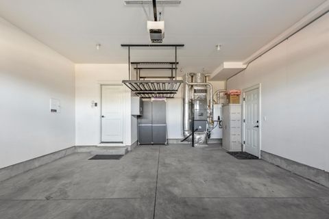 Tiny photo for 950 NE Steins Pillar Drive, Prineville, OR 97754 (MLS # 220214945)