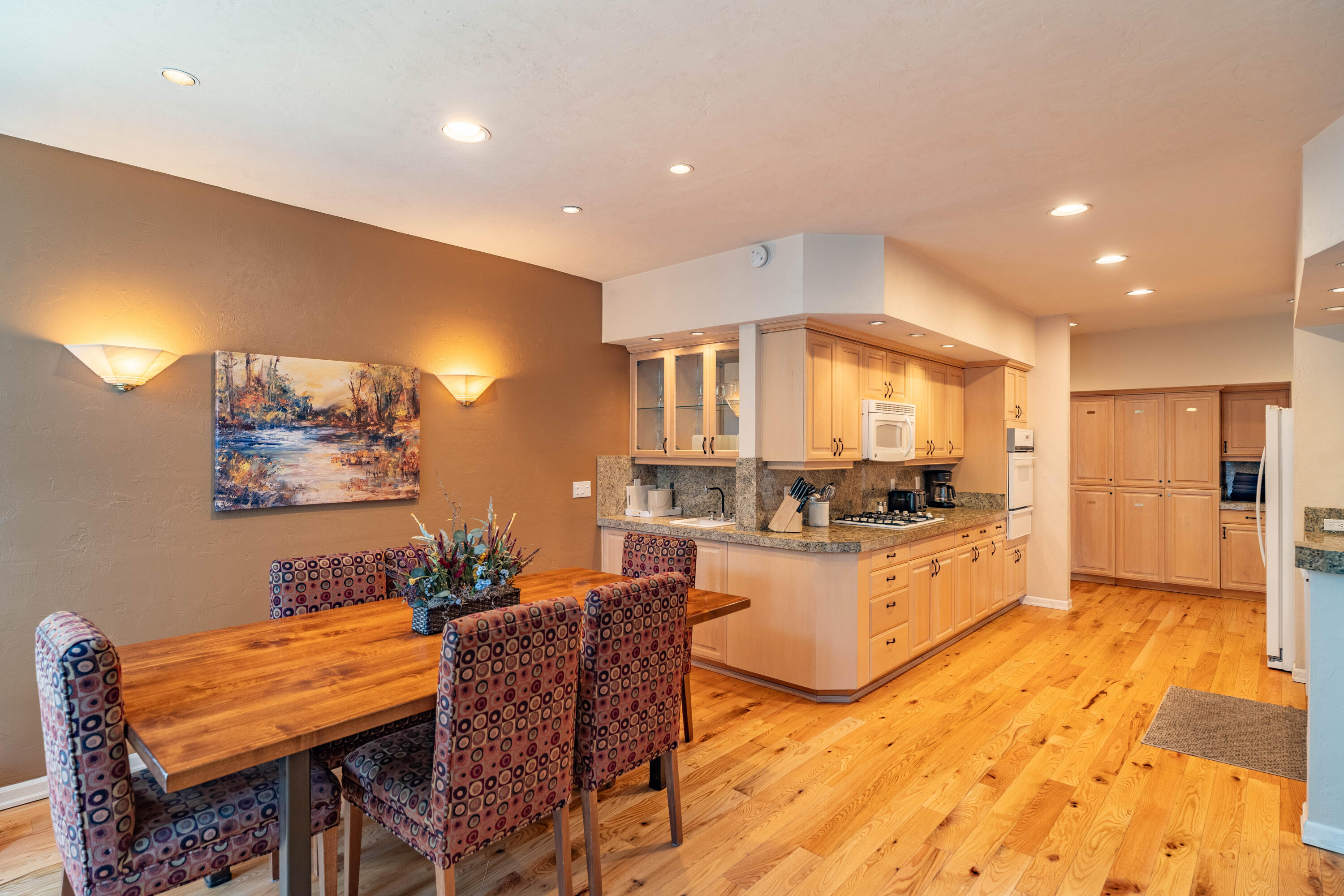 StoneTH - Residential