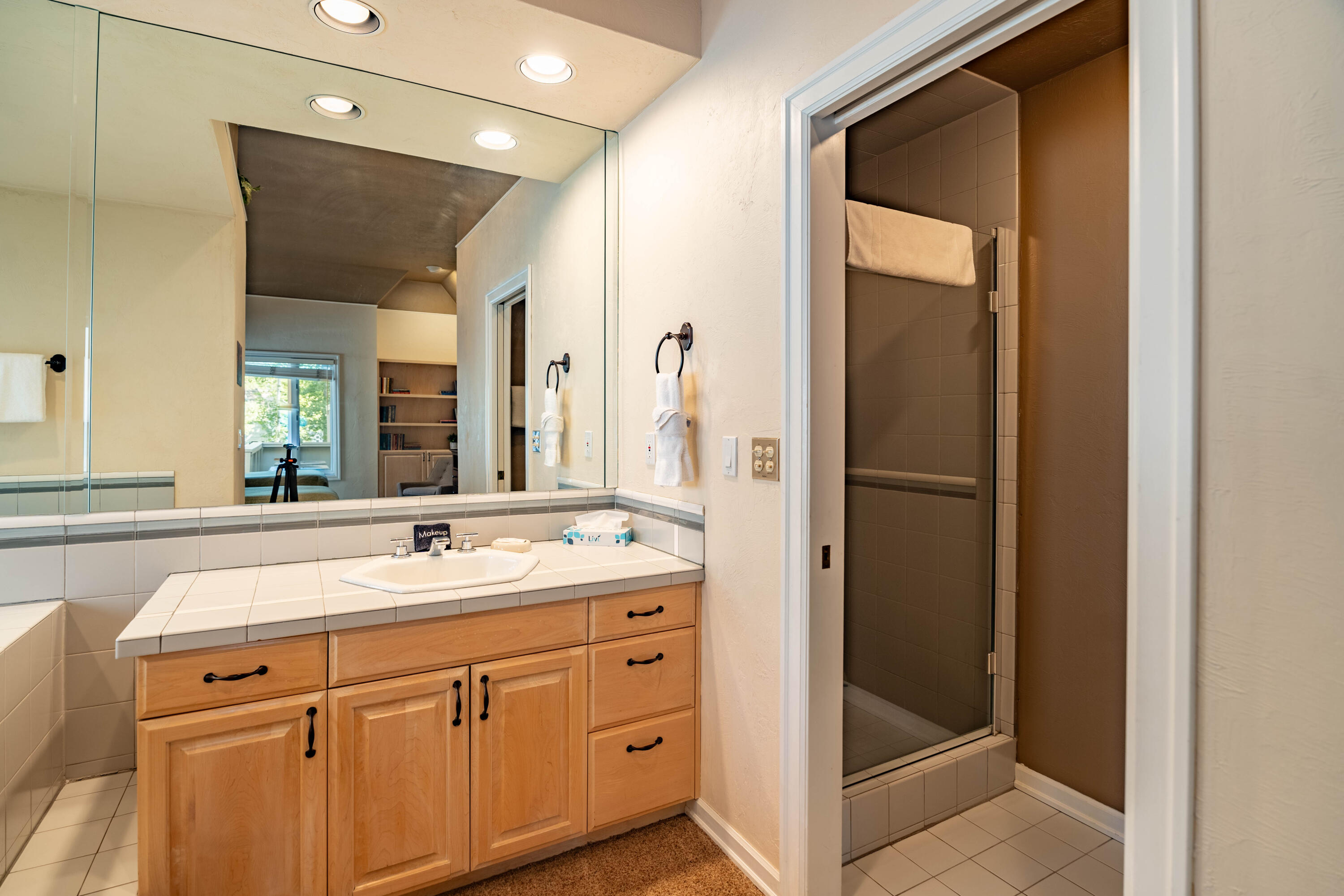 StoneTH - Residential