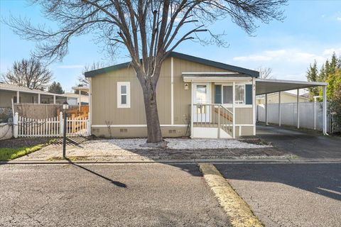 633 E Archwood Drive UNIT 59 Eagle Point OR 97524