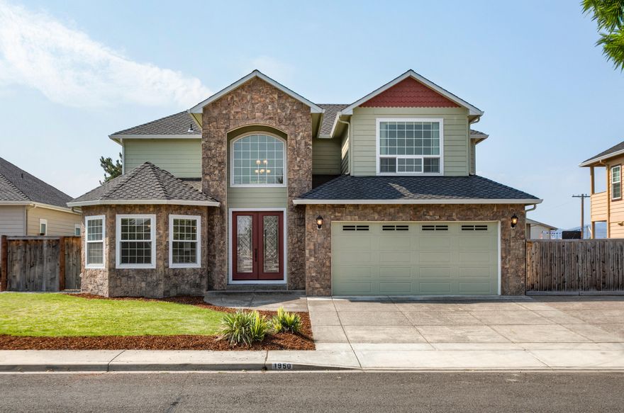 Beautiful 2 story 3 bdrm, 2 ½ bath home w/main floor master bedroom built in 2008 in lovely Bluegrass Downs. Amazingly lrg dining room w/pretty tile flr leads to gorgeous kitchen w/a ton of wood cabinets, granite counters & SS sink w/a roomy eating area & patio doors that lead to rear yard. Liv rm & foyer boast soaring 19 ft. ceilings. Liv rm has gas fireplace & windows that let in tons of natural light! Mst bedroom has see through fireplace shared w/deep jetted tub. Double sink granite counters & tiled shower & a huge walk-in closet complete mstr bath. Upstairs 2 more bedrooms & a lrg. office/family rm. that could be a 4th bdrm. There is a lovely bathroom w/fancy tiled shower & dble sinks, granite counter close to bdrm w/private balcony. Rear yard is a blank slate for a pool or whatever you desire. Huge 60 ft. long-11 ft. wide RV parking that leads to an extra single car garage/shop. Extra wide 2 car garage & pretty front lawn w/wide driveway complete the picture of your next home!