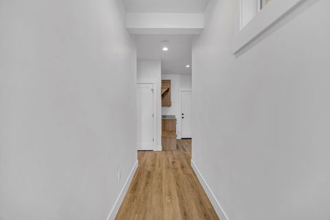 Tiny photo for 20505 Aberdeen Drive, Bend, OR 97702 (MLS # 220213899)