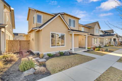 Tiny photo for 20505 Aberdeen Drive, Bend, OR 97702 (MLS # 220213899)