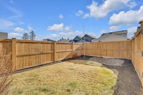 Tiny photo for 20505 Aberdeen Drive, Bend, OR 97702 (MLS # 220213899)