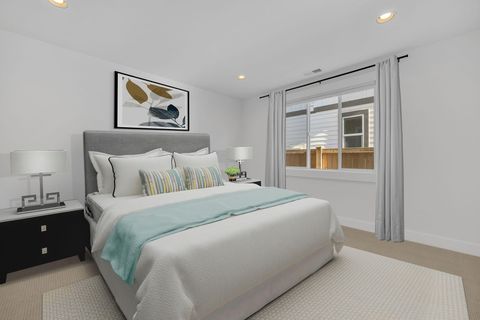 Tiny photo for 20505 Aberdeen Drive, Bend, OR 97702 (MLS # 220213899)