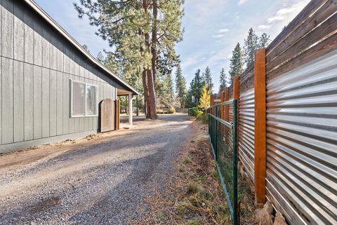 Tiny photo for 19276 Kiowa Road, Bend, OR 97702 (MLS # 220211411)