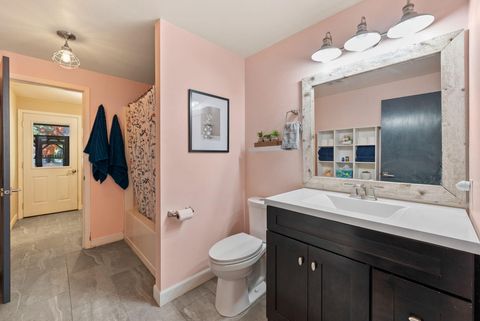 Tiny photo for 19276 Kiowa Road, Bend, OR 97702 (MLS # 220211411)